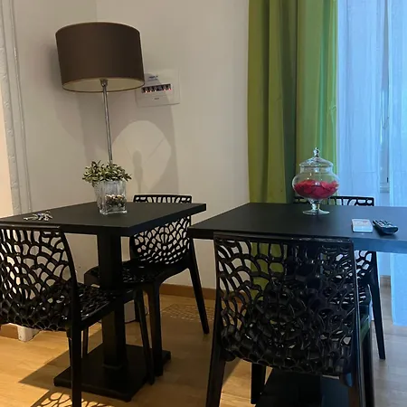 Caracciolo Beb Bed and breakfast Nápoles